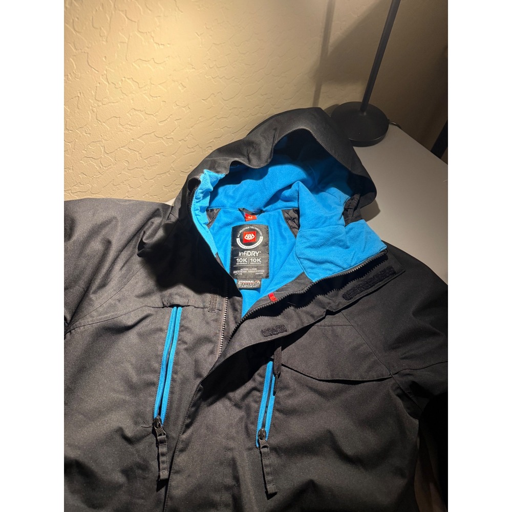 686 infiDRY 10K Snowboard Jacket Mens Medium Black Charcoal Blue Thermal 7 Hood